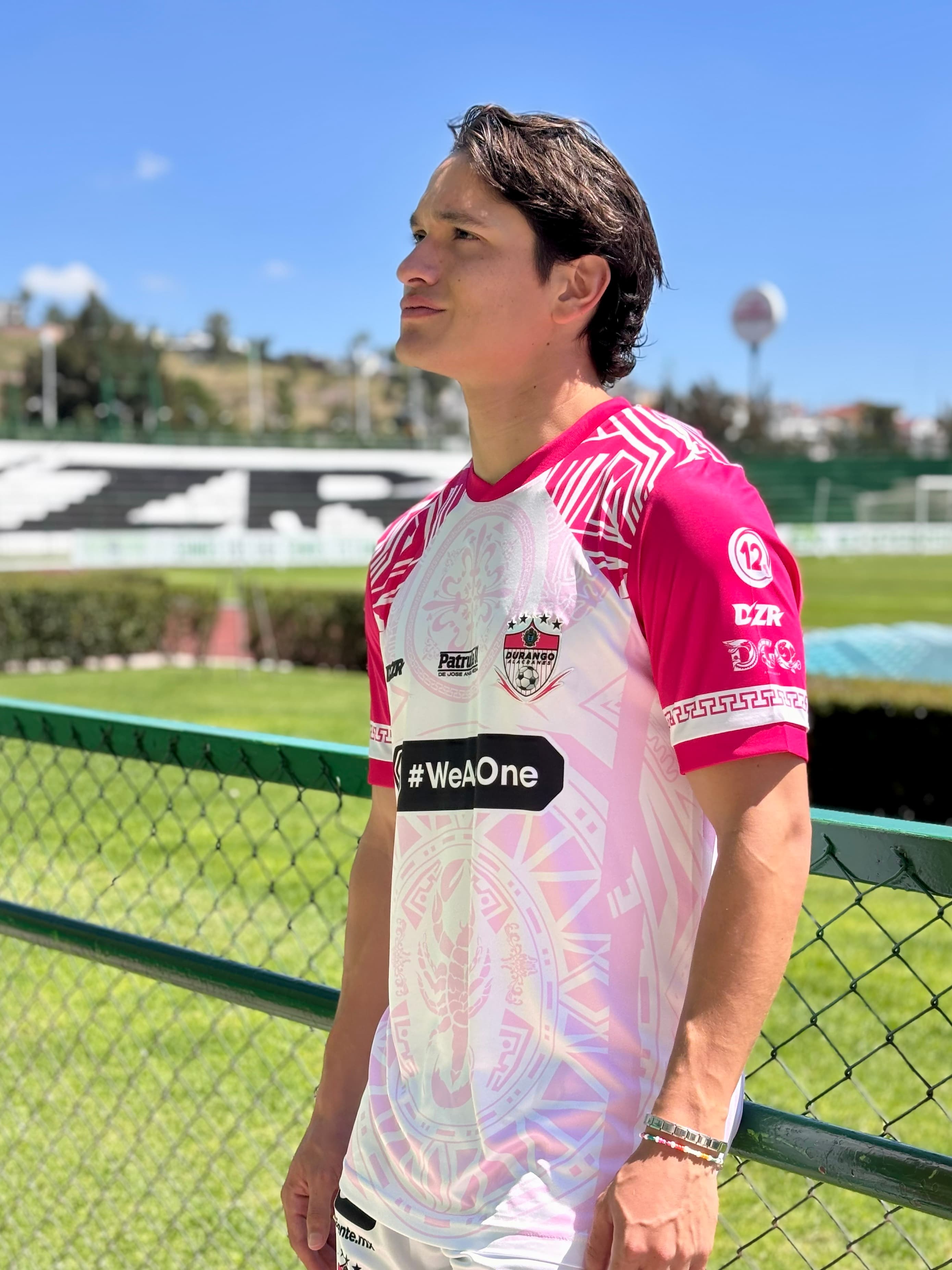 Uniforme de fútbol DZR